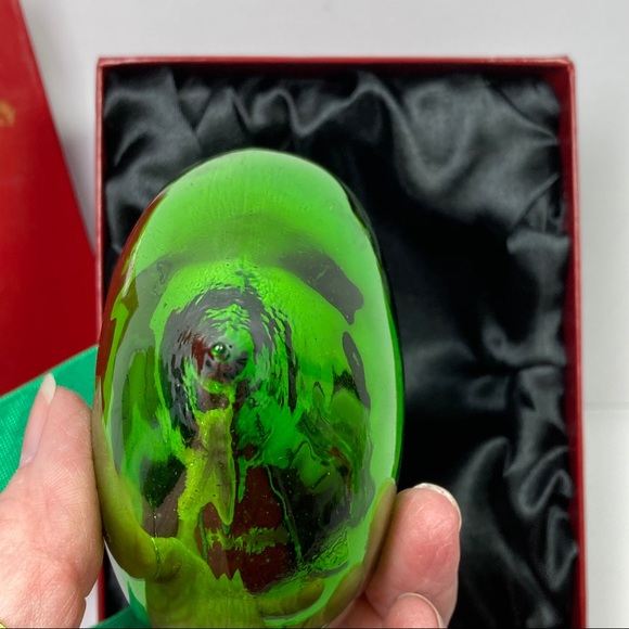 Green Puffed Heart Ornament Glitter Bow Gift Box NEW - Picture 5 of 6